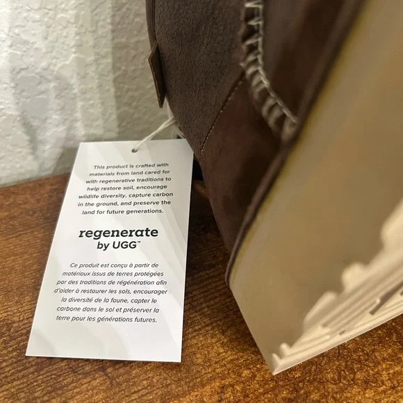 UGG Men's Burnt Cedar Boots SZ: Men 9 - Picture 6 of 7